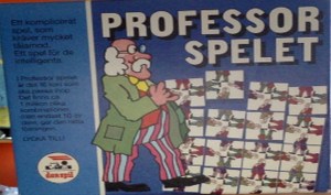 Framsidan på karotngen till Professor Spelet
