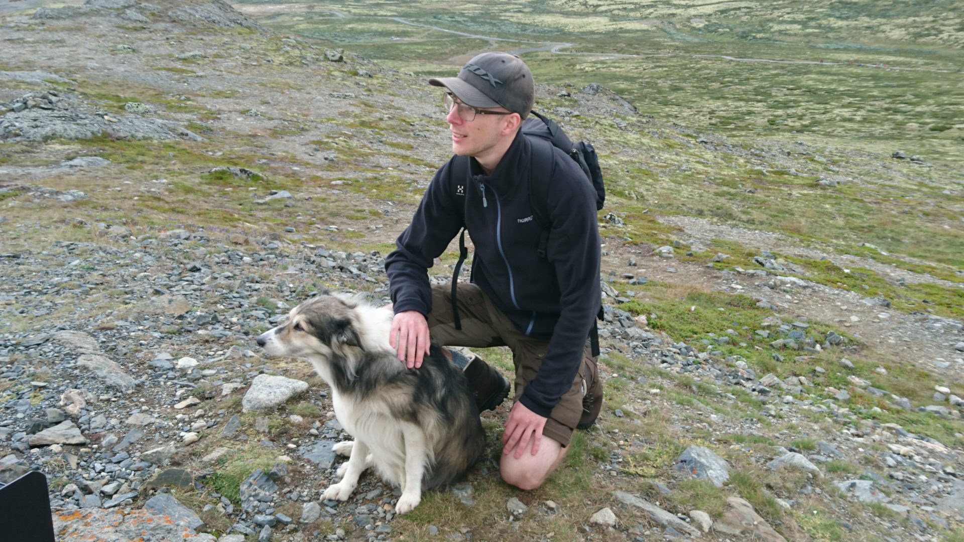 En bild med mig och en hund i norska fjällen