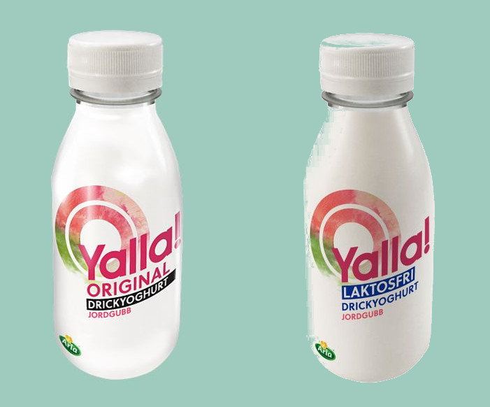 Två förpackningar Yoggi drickyoghurt. Den vänstra original och den högra laktosfri.